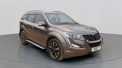 Mahindra XUV500 W11 BSIV Mahindra XUV500 W11 BSIV