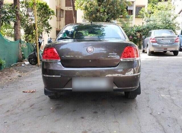 https://images10.gaadi.com/usedcar_image/3469188/original/7263a5c8-e9b0-4d5e-b04b-5656189fff9f-VCC_1741835_96_1685511602_415c1961-383a-45ef-93d6-5d05b2eb5bff.jpg?imwidth=6402