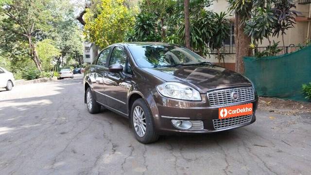 https://images10.gaadi.com/usedcar_image/3469188/original/8efb6ba2-c490-465d-89ac-0ac211243f1f-VCC_IMG_1685508754539_1741835_116_1685508911_415c1961-383a-45ef-93d6-5d05b2eb5bff.jpg?imwidth=6400