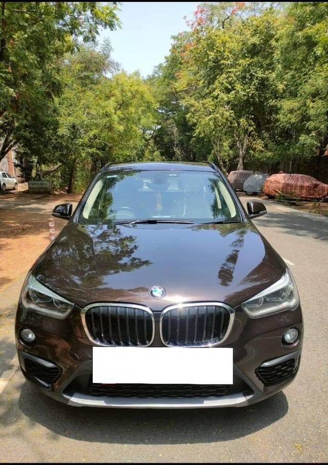 https://images10.gaadi.com/usedcar_image/3469348/original/processed_used_car_2789187_1686128960_6482e4b1-22a5-41de-a27d-b3a23637f617_bd51354d-f7a9-4b9c-aa57-8034db16404b.jpg?imwidth=6400