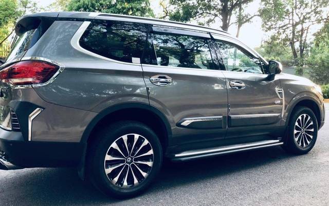 https://images10.gaadi.com/usedcar_image/3469490/original/zz1_crop_img_64805b6a51ba9_1686133610.jpeg?imwidth=6401