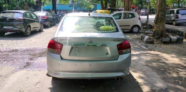 https://images10.gaadi.com/usedcar_image/3469687/original/7a788cd2-027e-49f0-ae9d-99adc8655357-VCC_1741964_96_1685534213_dfab95bb-5a8c-4387-b66f-3902d1aa93b9.jpg?imwidth=6402