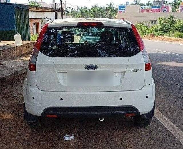 https://images10.gaadi.com/usedcar_image/3469773/original/e80c609b-c18e-48b5-a460-b0e6e89c353c-VCC_1741976_96_1685542730_799e76d4-199d-4607-a984-7e6d13f533f7.jpg?imwidth=6401