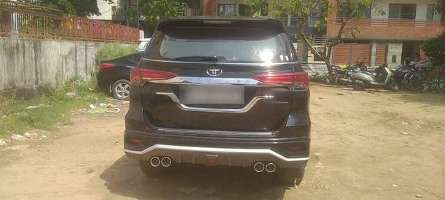 https://images10.gaadi.com/usedcar_image/3469805/original/7d0a9729-8736-48dd-b264-14065e794662-VCC_1741951_96_1685547778_f2654780-fcf3-425f-b293-f6d6ad5b1ba8.jpg?imwidth=6402