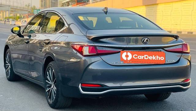https://images10.gaadi.com/usedcar_image/3469884/original/zz1_crop_img_6484003587d3c_1686372405.jpg?imwidth=6402