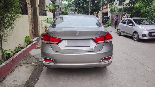 https://images10.gaadi.com/usedcar_image/3469935/original/81c6bffe-508b-4f00-904e-a23195391e41-VCC_1742084_96_1685599773_c7e97a73-c08a-4983-95c8-8ea5a3d43068.jpg?imwidth=6402