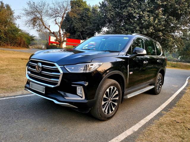 https://images10.gaadi.com/usedcar_image/3470104/original/img2789754__used_car_2789754_1705507706.jpg?imwidth=6400