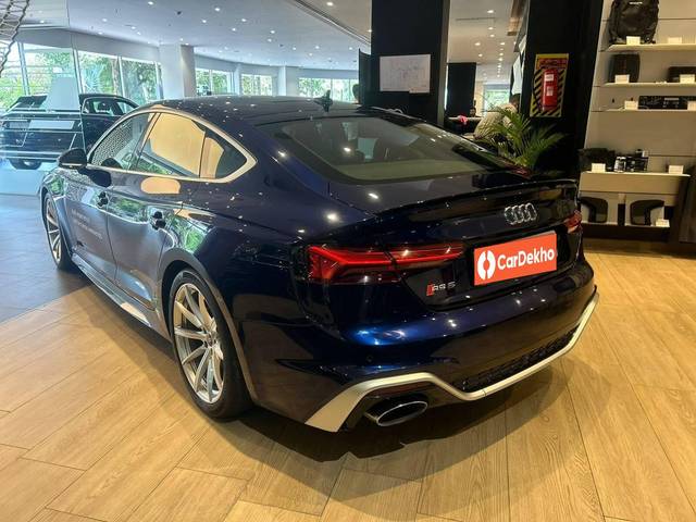 https://images10.gaadi.com/usedcar_image/3470115/original/usedcar_whatsappimage2023_05_30at114106am_1__140381686215844_1686216233_5029d27d-e023-468e-9e1f-55ecdd8358db_7d0a1783-f3a5-4a1d-b7ef-4d63ddcfbcf7.jpeg?imwidth=6402