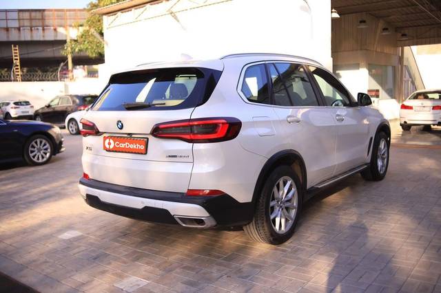 https://images10.gaadi.com/usedcar_image/3470146/original/usedcar_1_8__10151686210798_1686211000_180a002e-52fe-4f53-aeff-d756f7595bcb_02551563-c6b9-4a03-9f44-f8ca626ae452.jpeg?imwidth=6401
