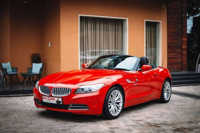 https://images10.gaadi.com/usedcar_image/3470493/original/usedcar_1_7__10151686224180_1686224207_294bfce0-efc5-4c65-862c-0e918d63f724_a25ab4b9-7df3-4da1-a95b-adcb90b7ffcb_c4b09dd8-f094-474d-81d1-718a5f8095c4.jpeg?imwidth=6400