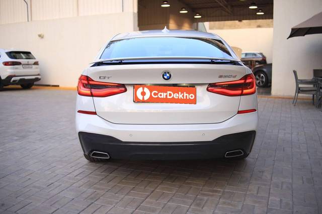 https://images10.gaadi.com/usedcar_image/3470499/original/usedcar_1_5__2790124_1686224686_cbdb3b49-2140-4eaf-b4ec-f7ed801ccc56.jpeg?imwidth=6402