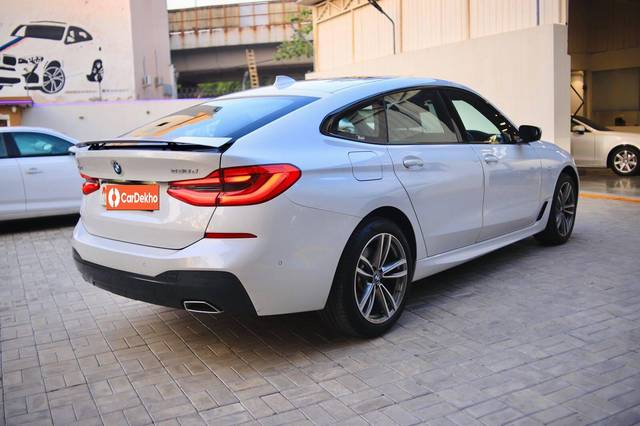 https://images10.gaadi.com/usedcar_image/3470499/original/usedcar_1_6__2790124_1686224686_cbdb3b49-2140-4eaf-b4ec-f7ed801ccc56.jpeg?imwidth=6401