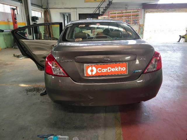 https://images10.gaadi.com/usedcar_image/3470708/original/43f1f9dc-e5b1-42a1-8fcc-b4a4b768b57f_3905ccd7-fecf-4bca-ad9e-4e838bf2c3cc.jpg?imwidth=6402