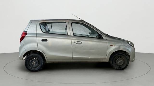 https://images10.gaadi.com/usedcar_image/3470960/original/8b4f8814-d3ca-4f39-af0a-f5cc66c394cb-13257919738-ef9bc2a7c6a54b35bff4e7d92e711df5-Exterior-7.jpg?imwidth=6400