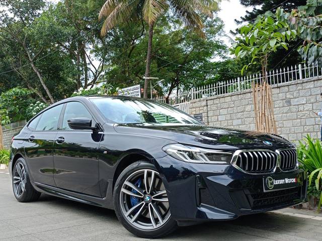 https://images10.gaadi.com/usedcar_image/3471425/original/processed_used_car_2790894_1693905994.jpg?imwidth=6400