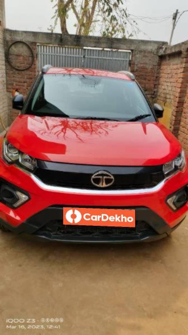 https://images10.gaadi.com/usedcar_image/3471666/original/8bc69ca5-0ccc-4adf-9b16-3b84cc81a04c_9f5ea46d-92a3-4eab-985d-5dd65abcb9eb.jpg?imwidth=6401