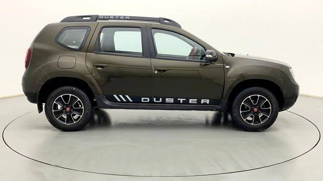 https://images10.gaadi.com/usedcar_image/3471920/original/usedcar_36_2791288_1686382039_289d7eb6-3067-4115-9e04-17ca3683200a.jpg?imwidth=6400