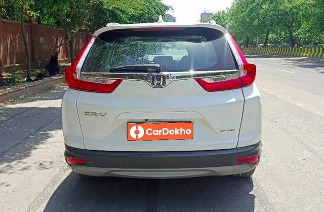 https://images10.gaadi.com/usedcar_image/3472557/original/1b9a8e8d-0140-4f54-8aa7-d7f82a924aca-VCC_1742905_96_1685802250_dba50674-f6b5-45fe-b9c4-8304700a1d64.jpg?imwidth=6402