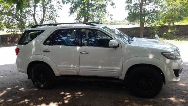 https://images10.gaadi.com/usedcar_image/3472577/original/f2631ad1-e315-4a79-8aaa-2029fb8b4ba4-VCC_IMG_1685771300541_1742768_97_1685771693_183fe134-bc63-46c9-b662-943cd450d82f.jpg?imwidth=6401