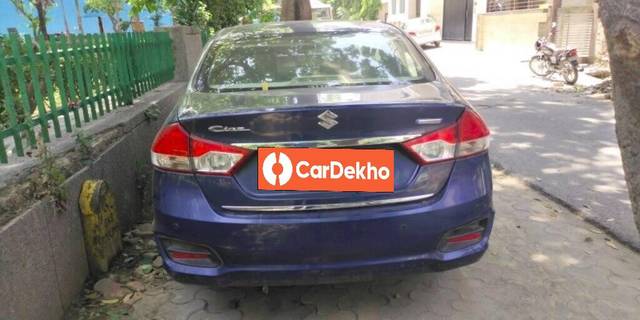 https://images10.gaadi.com/usedcar_image/3472578/original/65beed9e-74fb-4098-ba88-7018d13adcf3-VCC_1742913_96_1685808201_dc28e050-5122-48d4-9c25-9e7c66d9b654.jpg?imwidth=6402