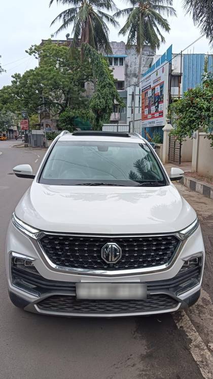 MG Hector Plus Sharp CVT MG Hector Plus Sharp CVT