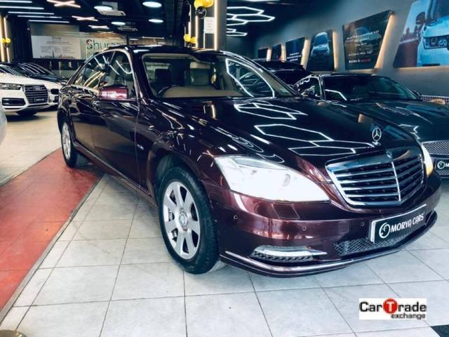 https://images10.gaadi.com/usedcar_image/3473724/original/used_car_2792762_1686559955_1021b10d-ab14-4f3f-abd0-40ee03160038.jpg?imwidth=6401