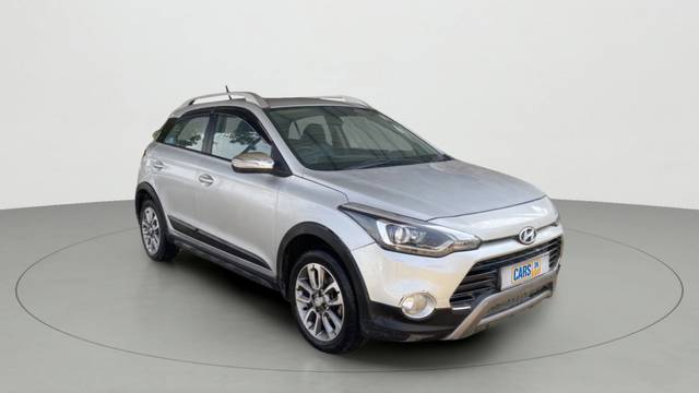 https://images10.gaadi.com/usedcar_image/3475533/original/slot__14466714781-354b873b02dc444c8b61928dd75e44c4-Exterior-8.jpg?imwidth=6400