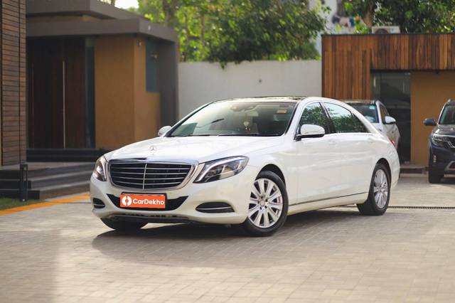 https://images10.gaadi.com/usedcar_image/3476819/original/usedcar_1_5__2795273_1686894458_f9f6a56f-e367-4fe9-9aba-e3418025539c.jpeg?imwidth=6400