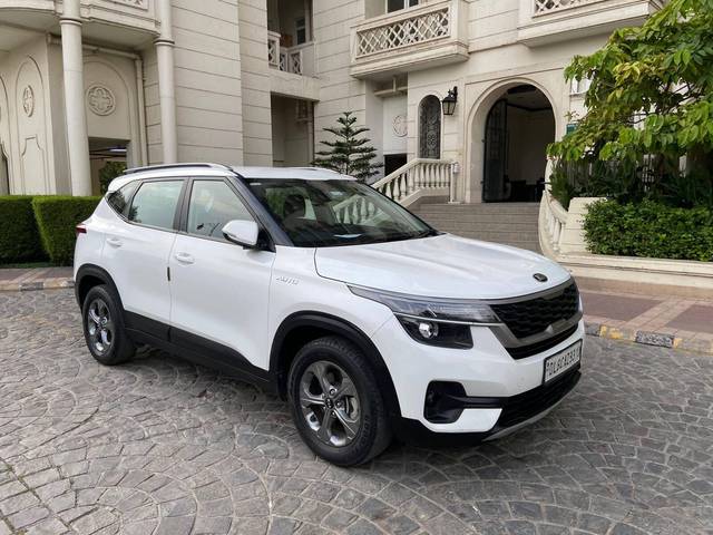 https://images10.gaadi.com/usedcar_image/3479042/original/usedcar_img_20230617_wa0079_18091687072925_1687072966_a7b4ba66-b108-4bb7-91b8-02e56516b252.jpg?imwidth=6401
