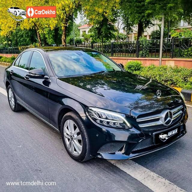 https://images10.gaadi.com/usedcar_image/3479110/original/476e9ac7-525e-48e0-b6b8-4cee56eee811-used_car_2797023_1687077114_af66af55-35f3-4117-88a2-8f07e19d70a2.jpg?imwidth=6400