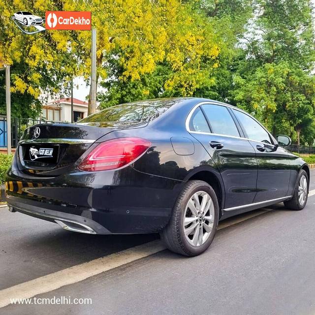 https://images10.gaadi.com/usedcar_image/3479110/original/d5b2a975-f94b-47eb-85b2-5a803f2246ff-used_car_2797023_1687077120_af66af55-35f3-4117-88a2-8f07e19d70a2.jpg?imwidth=6402