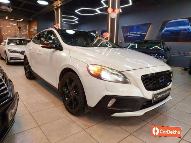 https://images10.gaadi.com/usedcar_image/3479253/original/65114c1e-94a8-483a-aafc-cf83e190b78c-used_car_2797129_1687088261_69918db1-4d7e-4531-bf32-03de35fceca6.jpg?imwidth=6400