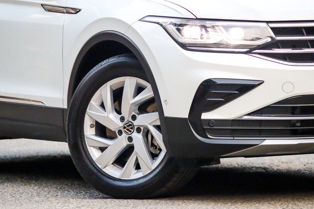 Second-hand 2024 Volkswagen Tiguan 2.0 TSI Elegance for sale in New Delhi-10