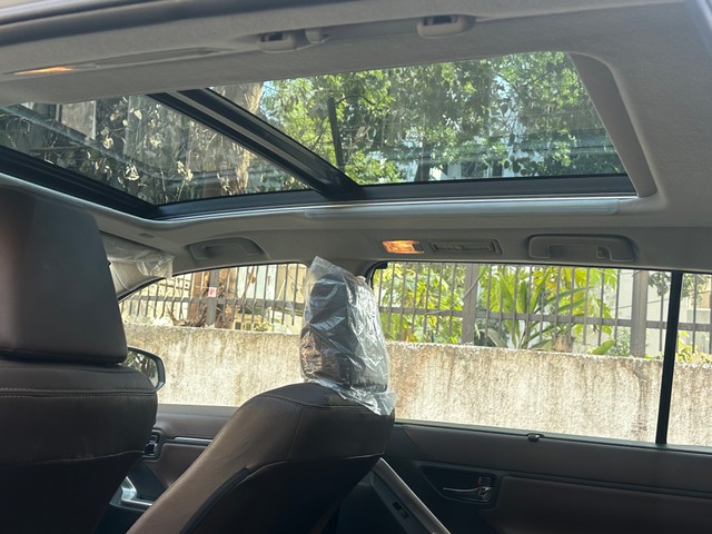 Second-hand 2023 Toyota Innova Hycross ZX Hybrid for sale in New Delhi-20