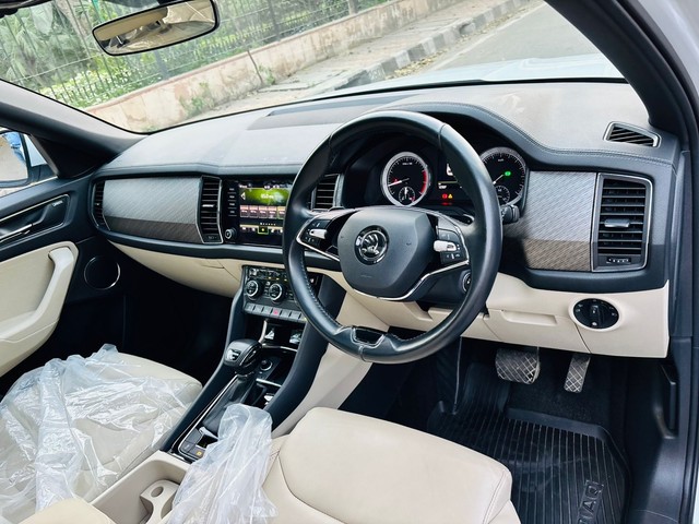Second-hand 2023 Skoda Kodiaq Style BSVI for sale in New Delhi-14