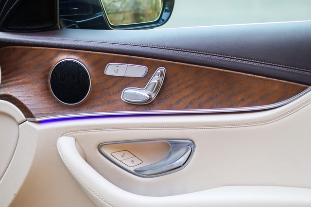 Mercedes-Benz E-Class Expression E 220d Second-hand 2020 Mercedes-Benz E-Class Expression E 220d for sale in New Delhi-25