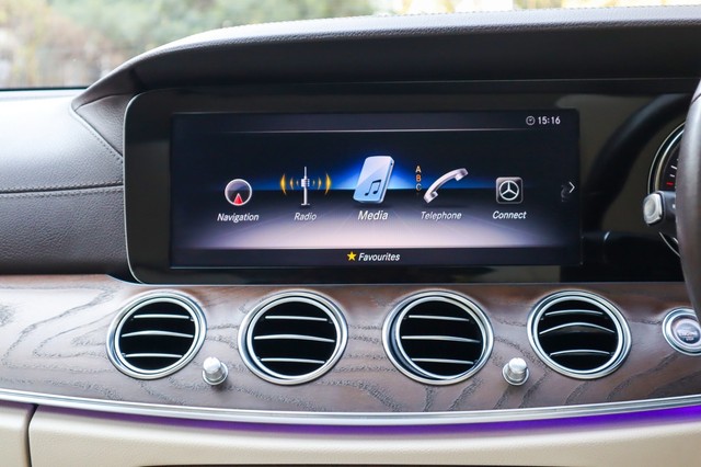 Mercedes-Benz E-Class Expression E 220d Second-hand 2020 Mercedes-Benz E-Class Expression E 220d for sale in New Delhi-18