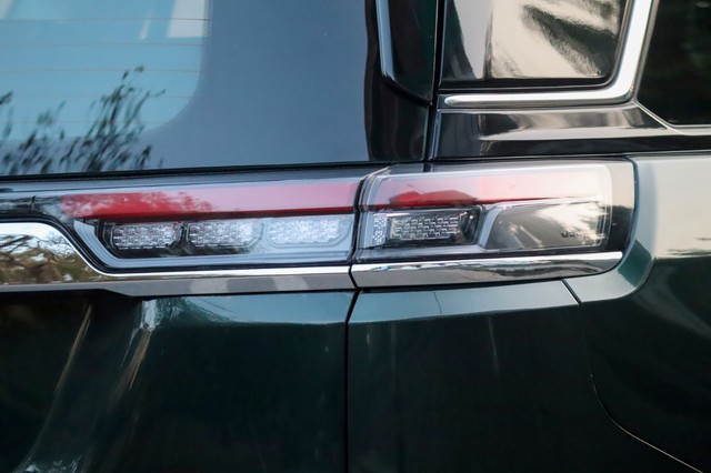 Second-hand 2024 Jeep Meridian Overland 4x2 AT for sale in New Delhi-23