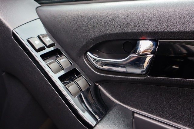 Second-hand 2024 Isuzu V-Cross 4x4 Z Prestige AT for sale in New Delhi-18