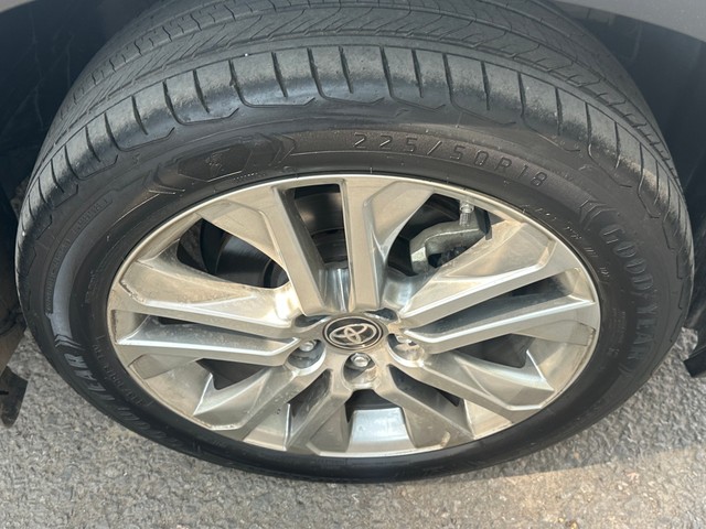 Second-hand 2023 Toyota Innova Hycross ZX Hybrid for sale in New Delhi-7