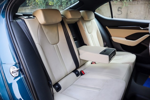 Second-hand 2022 Skoda Octavia Style for sale in New Delhi-19