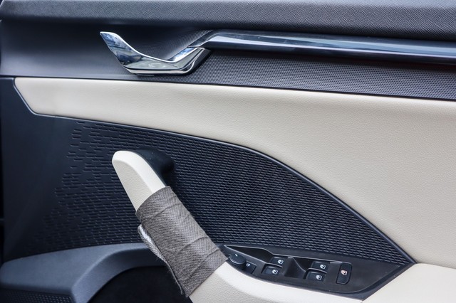 Second-hand 2022 Skoda Octavia Style for sale in New Delhi-14