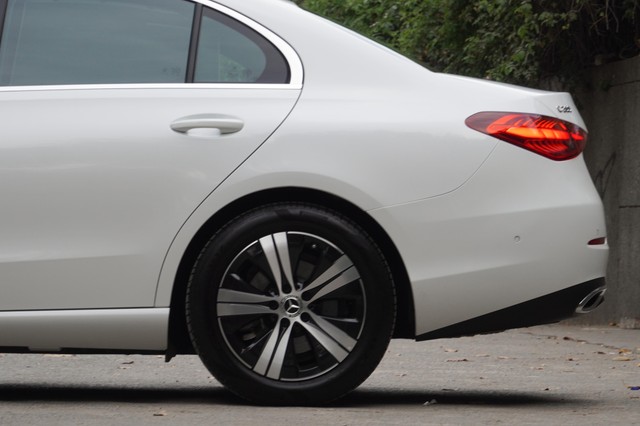 Second-hand 2023 Mercedes-Benz C-Class C 200 BSVI for sale in New Delhi-22