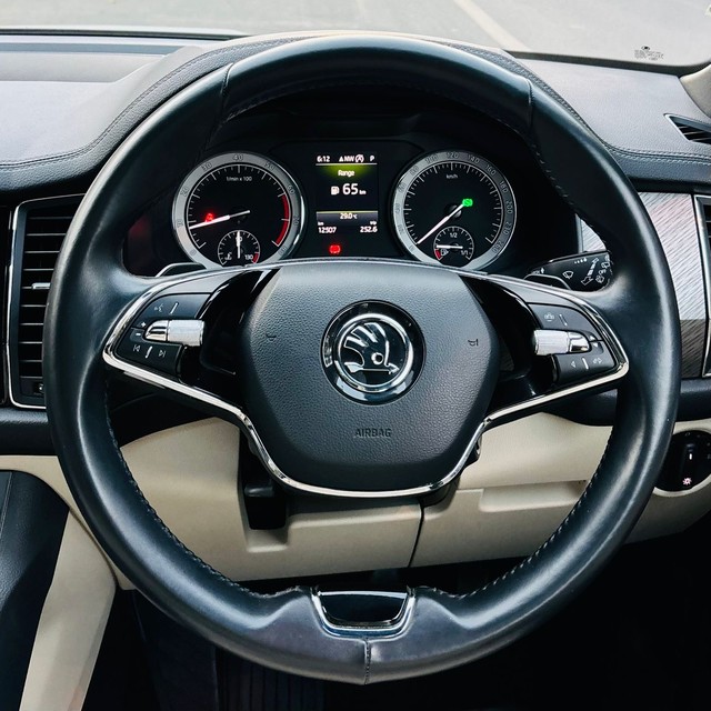 Second-hand 2023 Skoda Kodiaq Style BSVI for sale in New Delhi-22