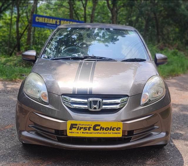 https://images10.gaadi.com/usedcar_image/3481140/original/dabf3dbf-8720-4176-9a0f-1f02eb6c556a-cover_image-20230615113117.jpg?imwidth=6400