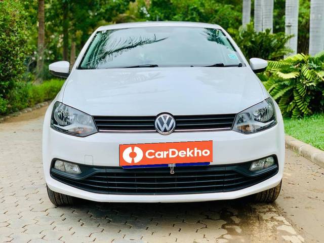 https://images10.gaadi.com/usedcar_image/3487538/original/2ad25e61-b54a-4e72-8aec-6f35017108dd-used_car_2803763_1687862024_97a16117-1aed-44e4-a0a1-f0e7bbdeb6d9.jpg?imwidth=6400