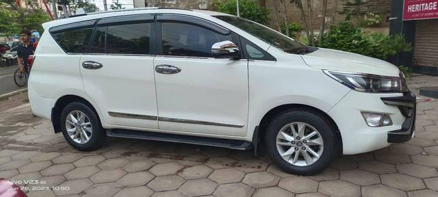 https://images10.gaadi.com/usedcar_image/3488464/original/b45a2f3b-046b-488a-9003-11ef5564032e-used_car_2804522_1687948421_6e3dd424-65d0-4891-aa30-220167bae7fc.jpg?imwidth=6400