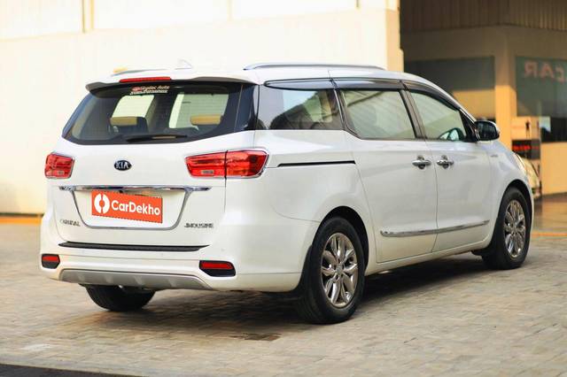 https://images10.gaadi.com/usedcar_image/3488860/original/usedcar_1_3__10151688017464_1688017477_26f1f193-1148-49c5-999b-9afaa2abc266.jpeg?imwidth=6401