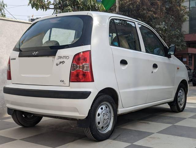 https://images10.gaadi.com/usedcar_image/3489277/original/43d9f1f7-2c9c-407b-abc8-cede3990f192-used_car_2805137_1688028760_6570d525-7cc5-4ac9-a959-1e26c2a51eca.jpg?imwidth=6402