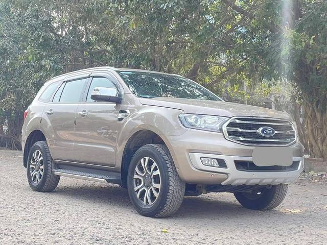 https://images10.gaadi.com/usedcar_image/3489287/original/cfffad00-9be1-48af-a505-4efdda21485c-used_car_2805147_1688029450_525db423-53ee-4252-8887-4a3dc5c67967.jpg?imwidth=6401
